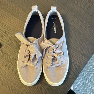 Sperry tennis shoes with ribbon laces, size 9, light purple